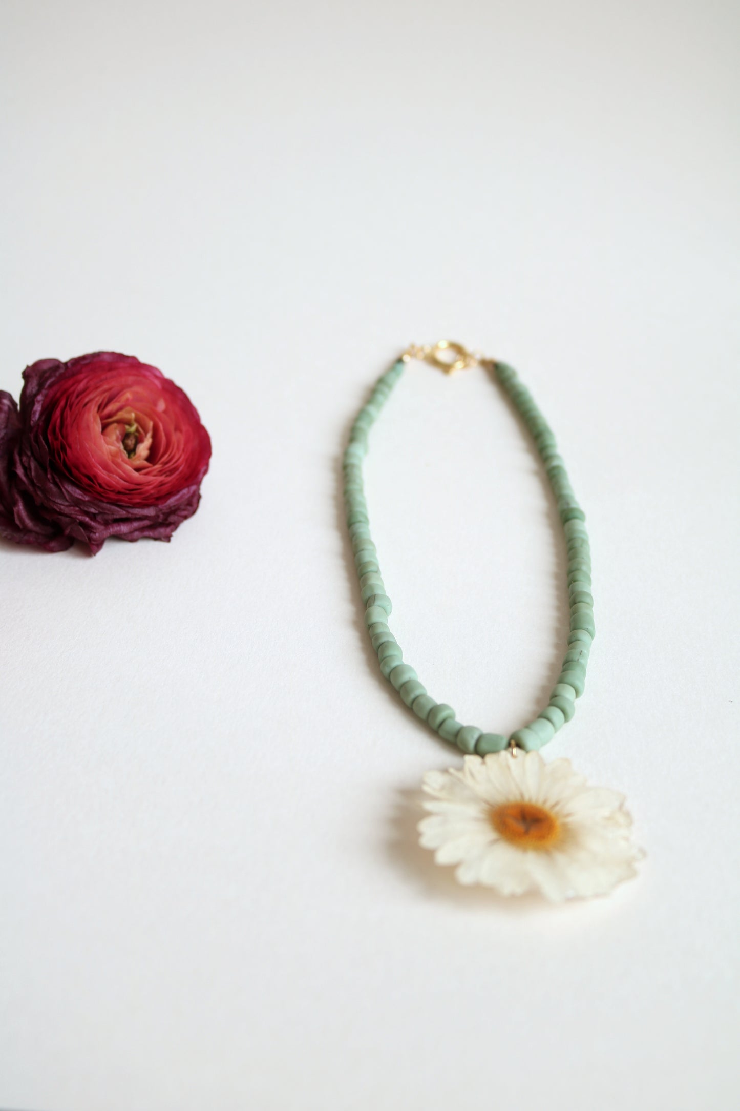 Daisy Necklace