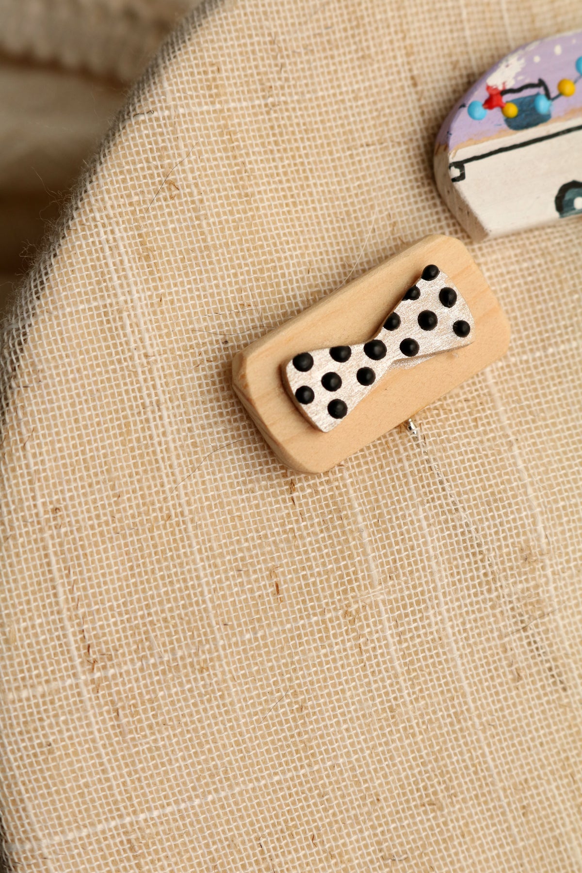 Mini Bow Pin