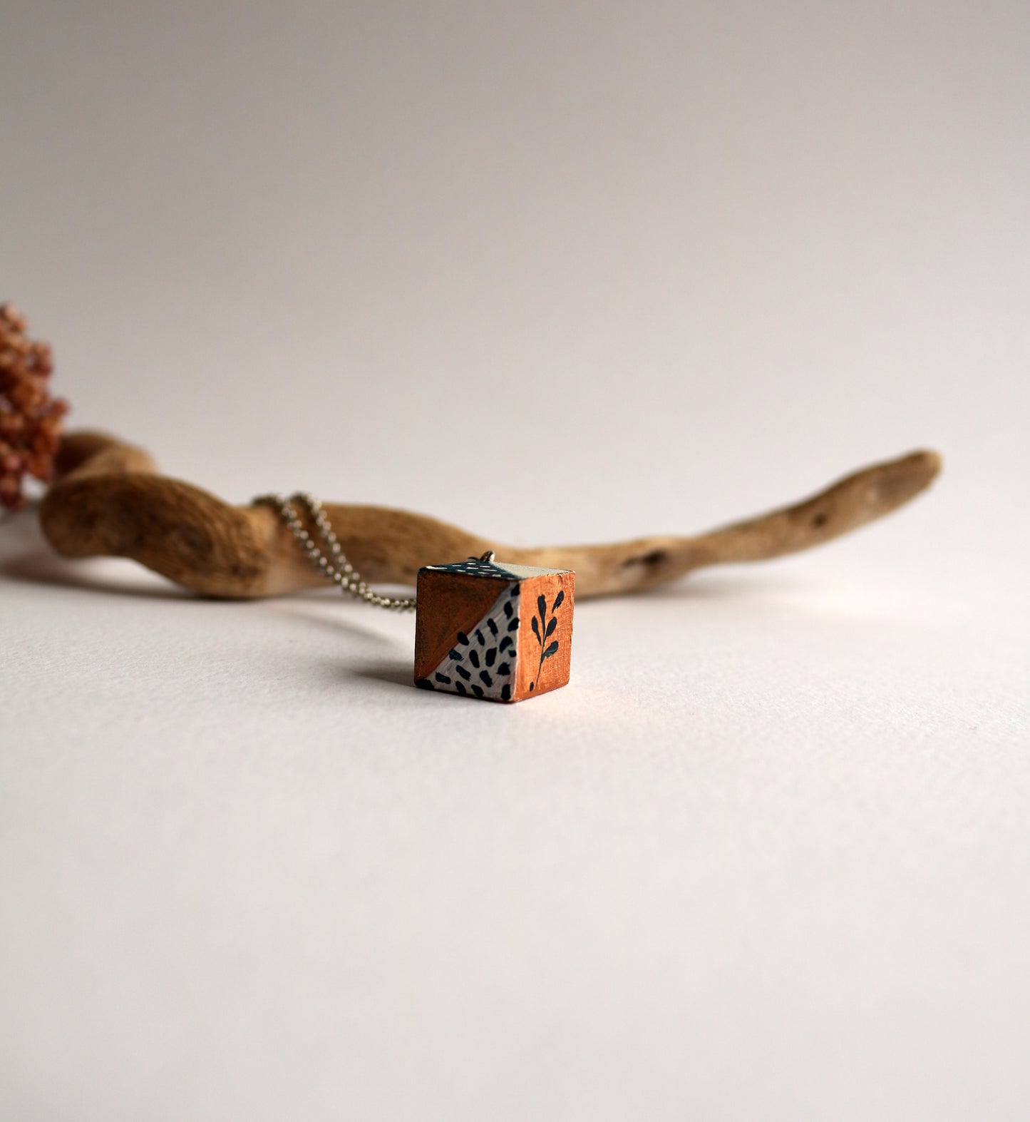 Дървено кубче