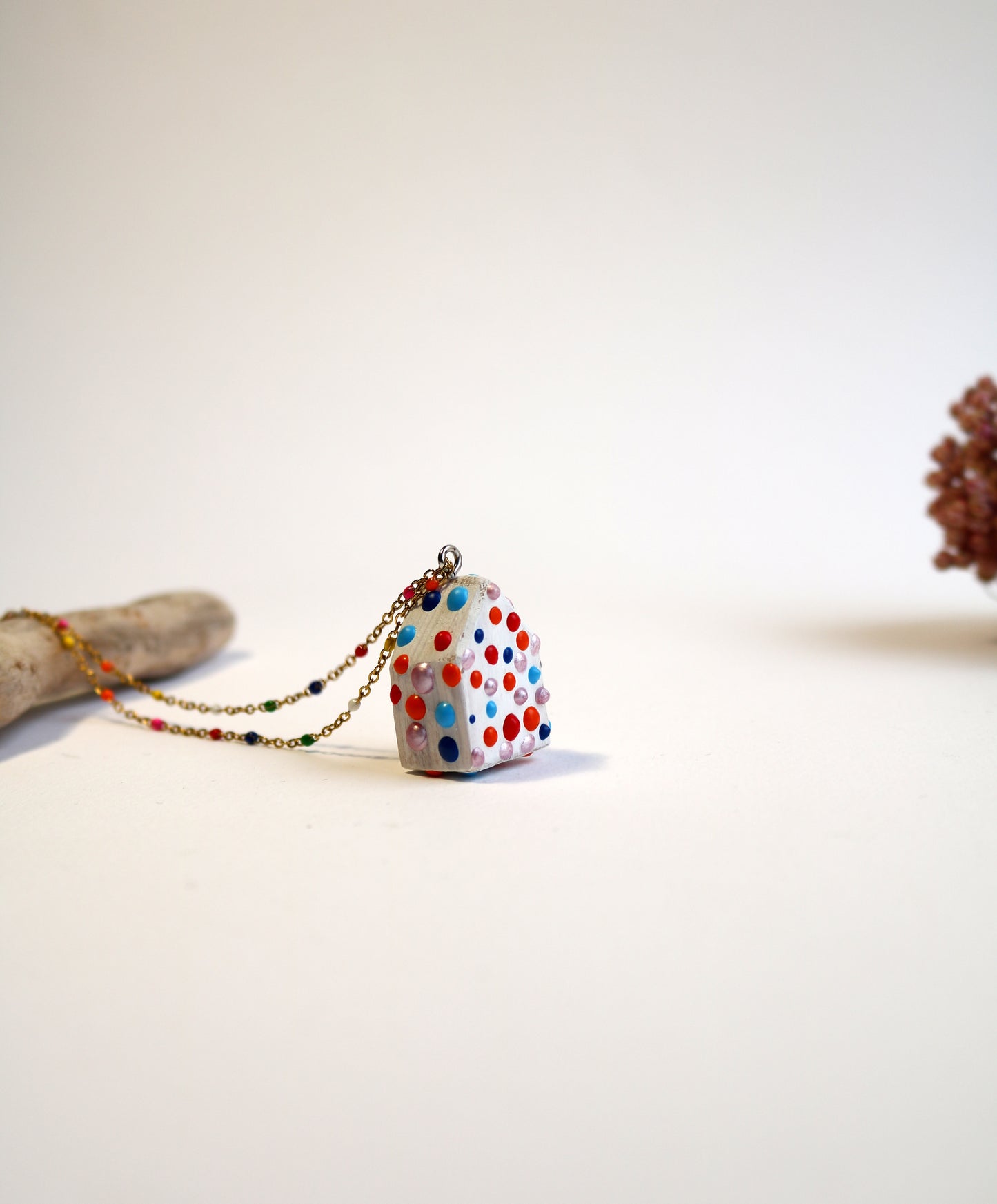 Шарената къща