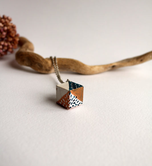 Дървено кубче