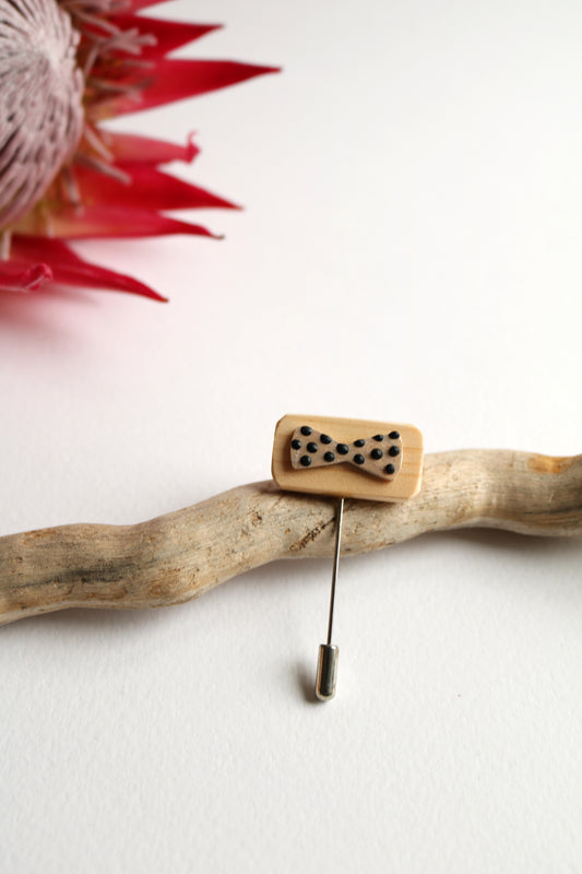 Mini Bow Pin