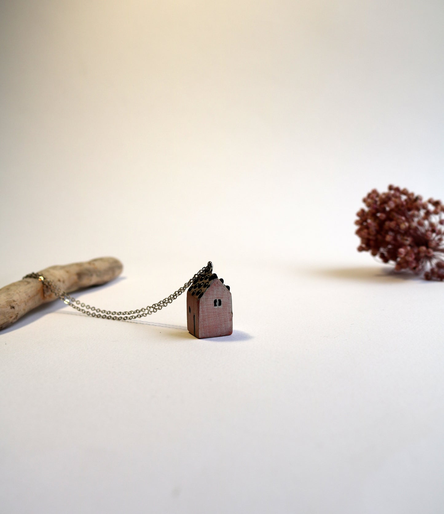 Розовата къща