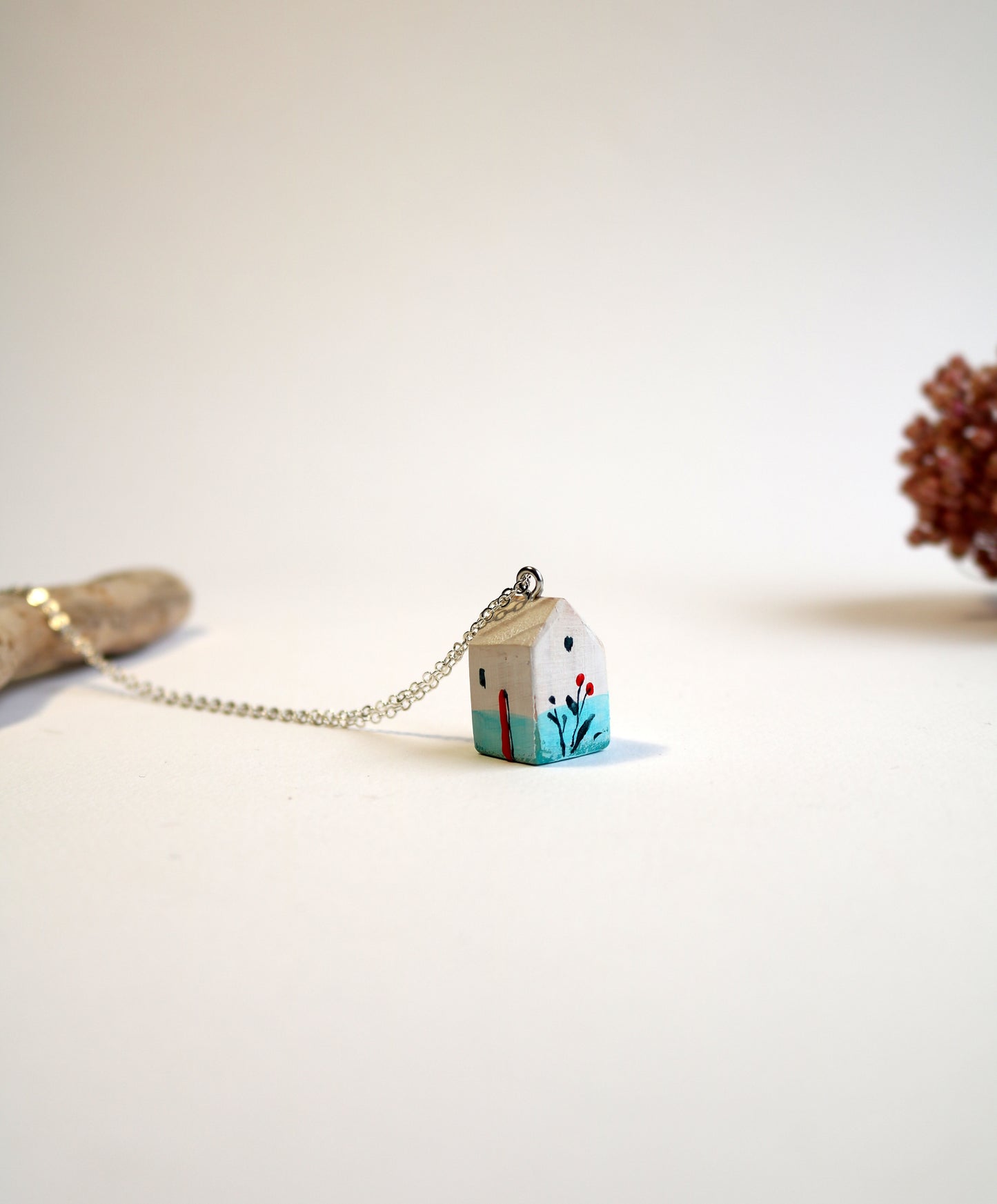 Къщата с червената врата