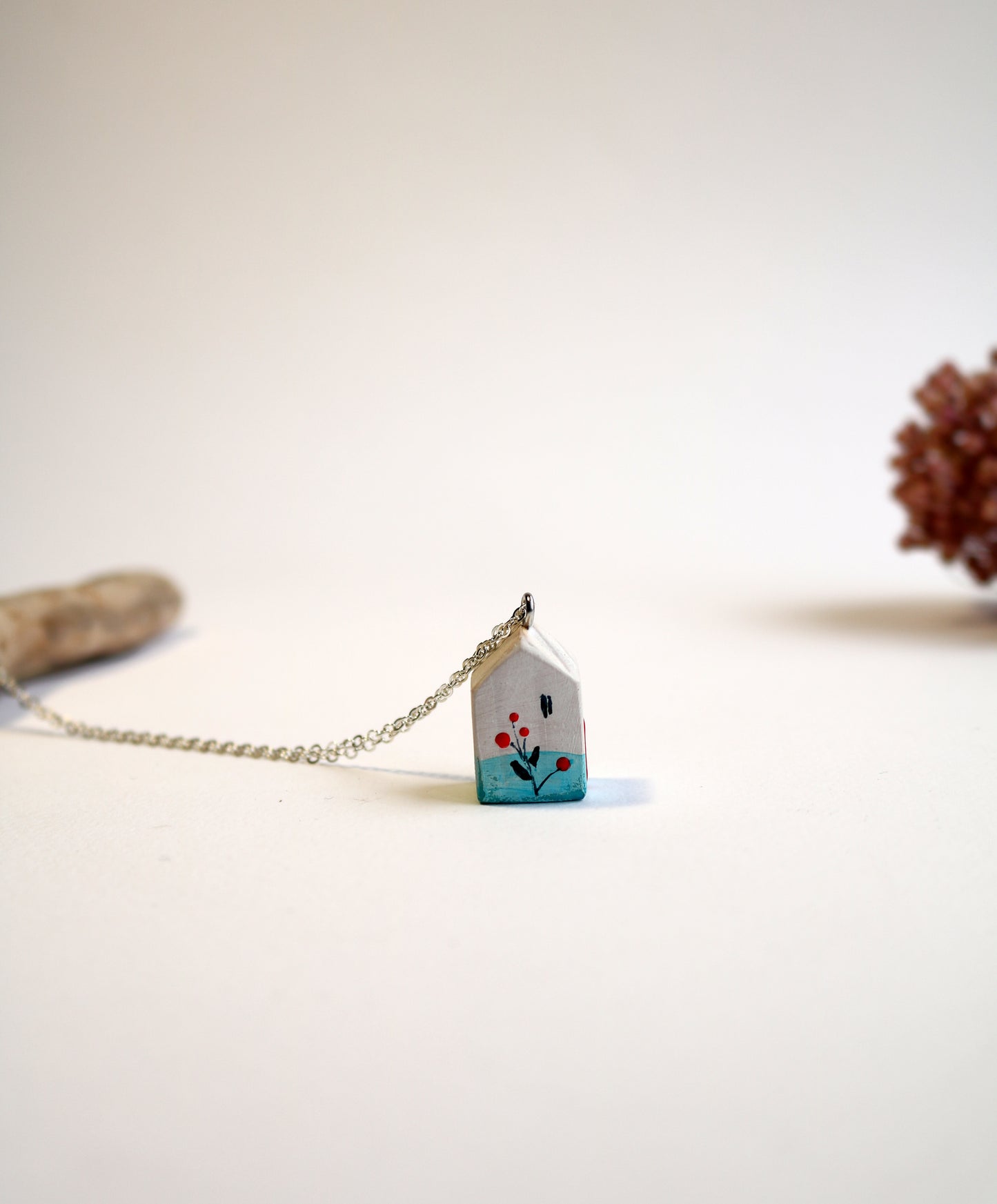 Къщата с червената врата