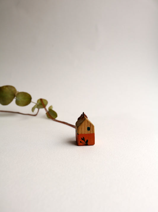 Къщата със синята точка